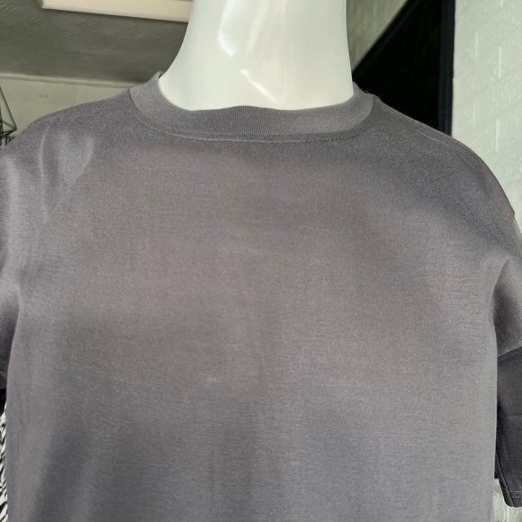 T-Shirt - Picture 14 of 16